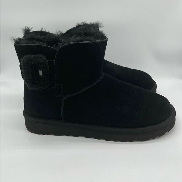 Ugg Mini Bailey Fluff Buckle Boot in Black Suede Leather and Shearling Womans 9 - Picture 1 of 9